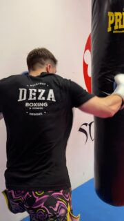 Comment “RIVAL” for 15% discount code on rivalboxinggear.es